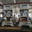 2台200吨德孚冲床