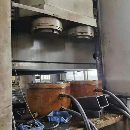 南通铭格2600吨框架油压机，有效台面3米4.6米，设备自.