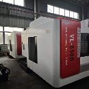 同款两台巨高VL850B立式加工中心三轴线轨.三菱M80系统.