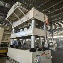 南通锻压2000吨，台面1.4米2.4米，开口高度1.4米，油.